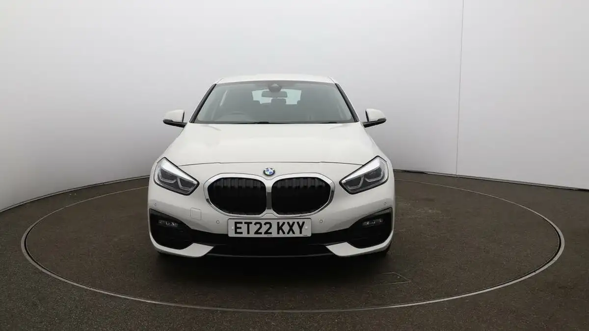 2022-bmw-1-series-15-118i-sport-dct-big-2