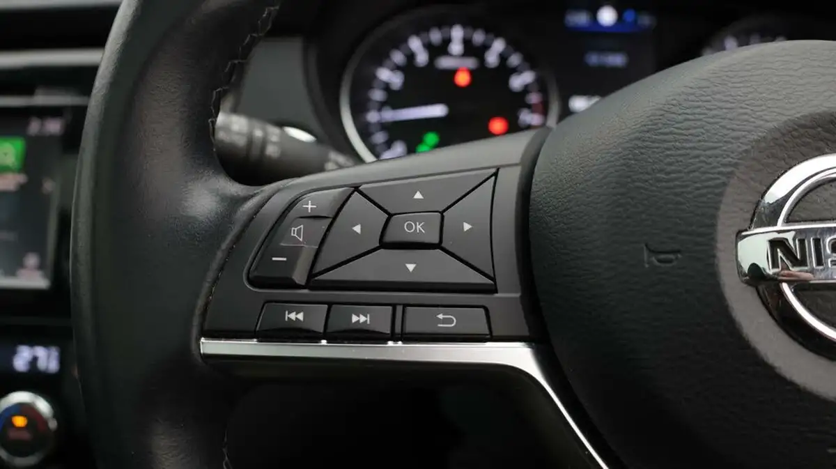2021-nissan-qashqai-13-dig-t-n-motion-160ps-auto-big-25