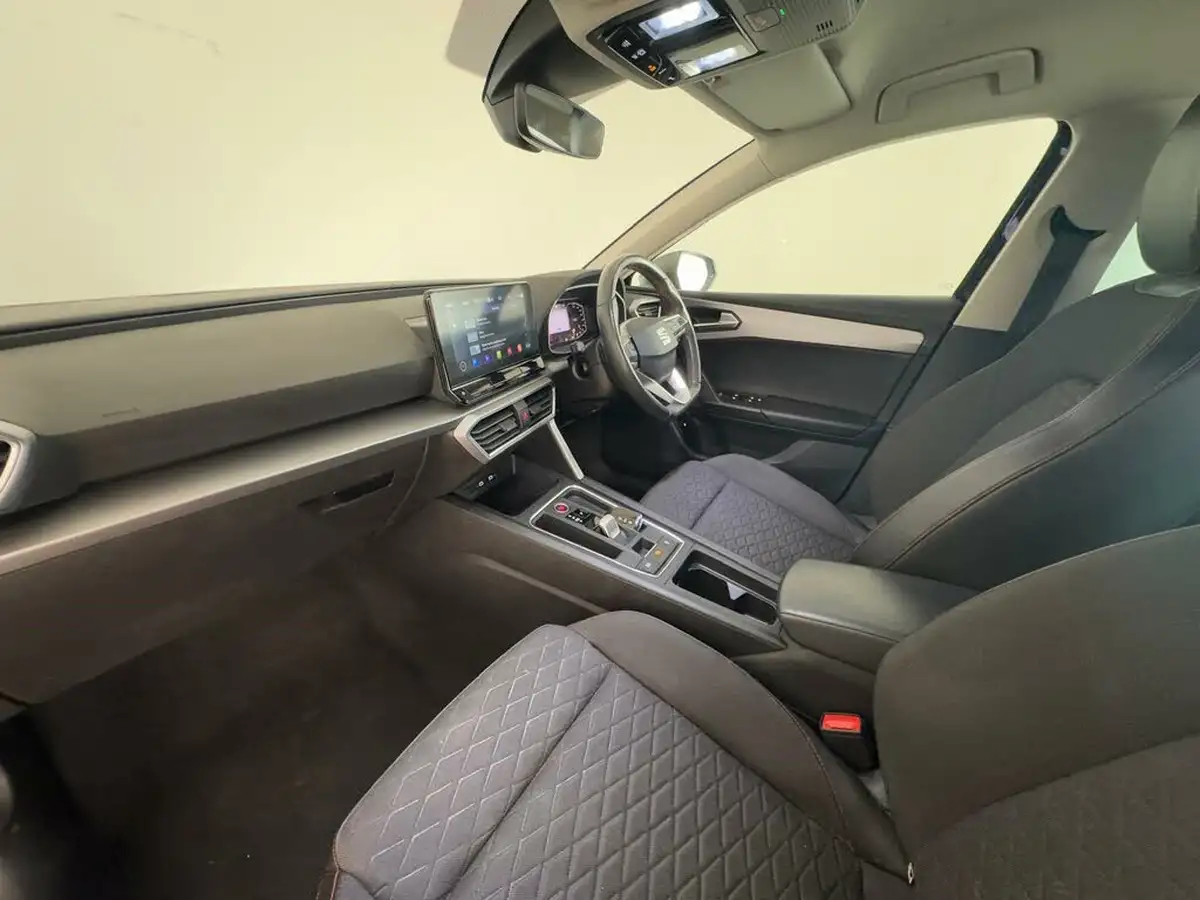 2021-seat-leon-14-e-hybrid-fr-hatchback-big-11