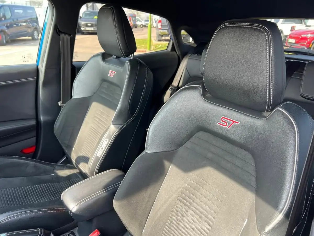 2021-ford-puma-suv-15-st-big-12