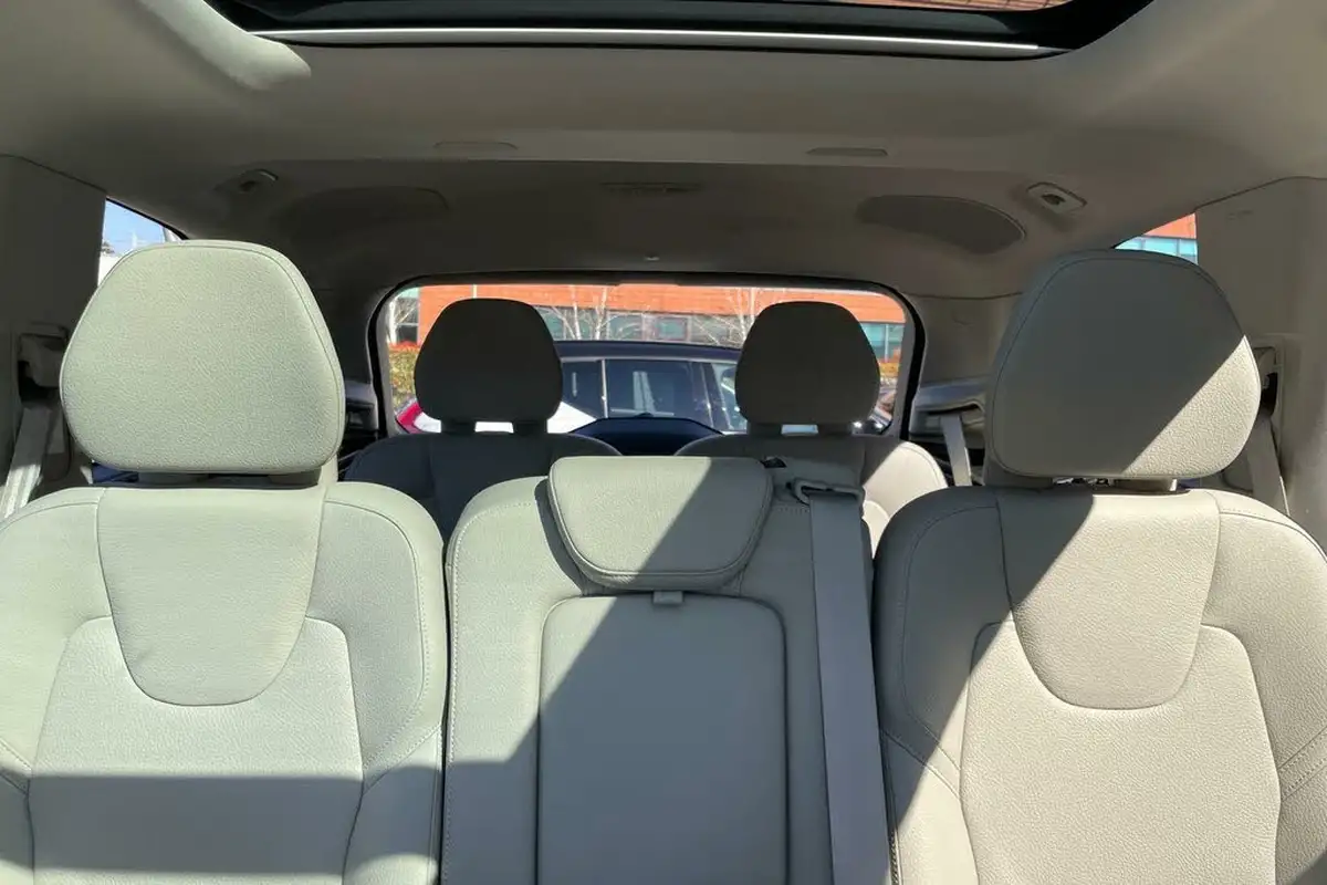 2023-volvo-xc90-20td-b5-plus-big-6