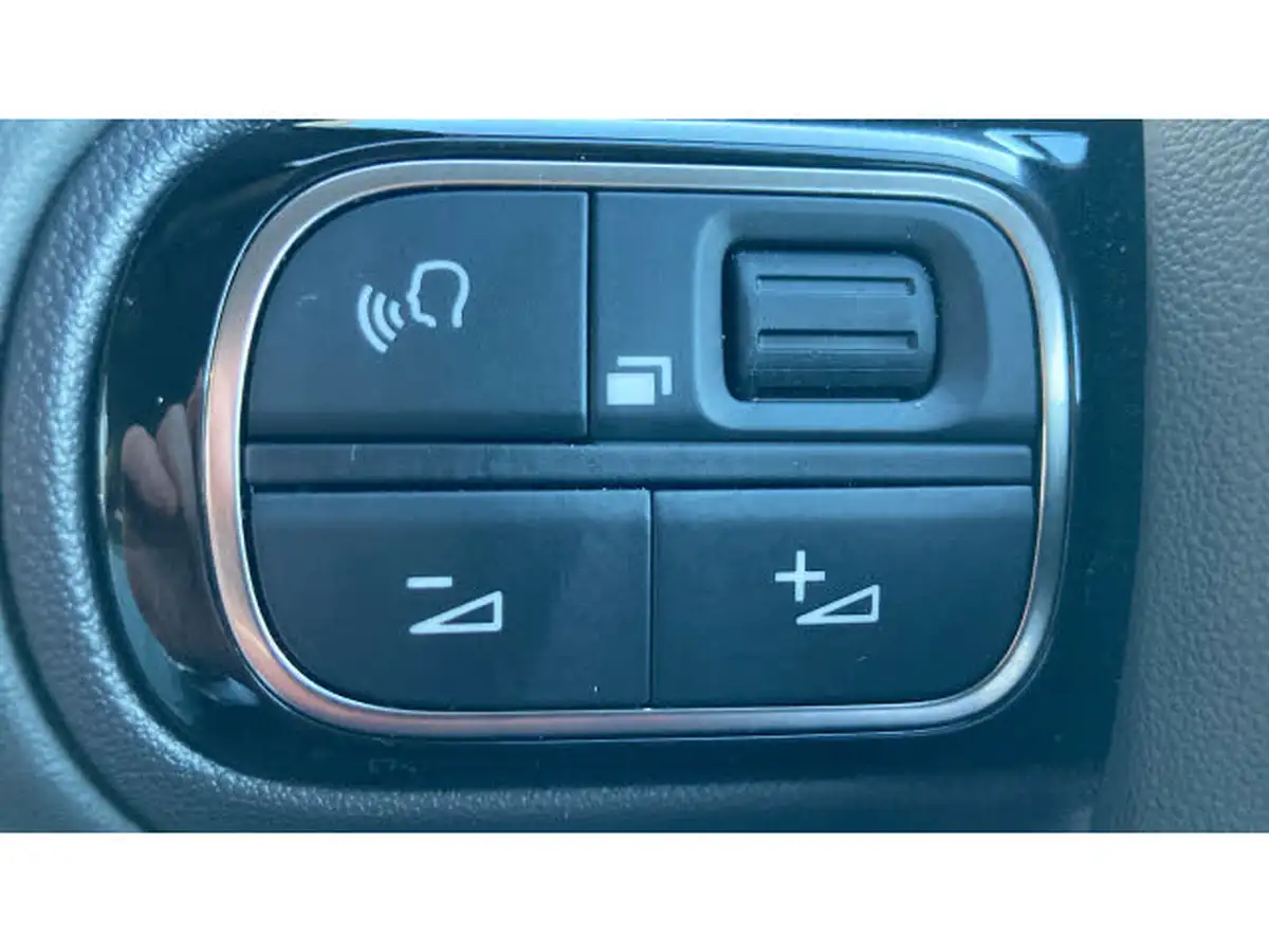 2023-citroen-c3-12-puretech-elle-83ps-ss-big-25