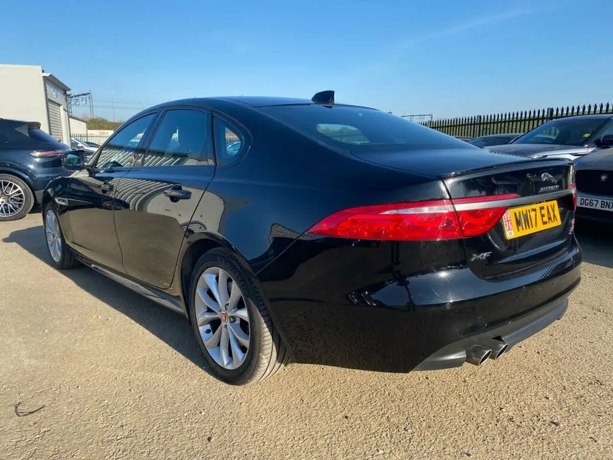 2017-jaguar-xf-20td-r-sport-180ps-awd-saloon-4d-1999cc-auto-big-5