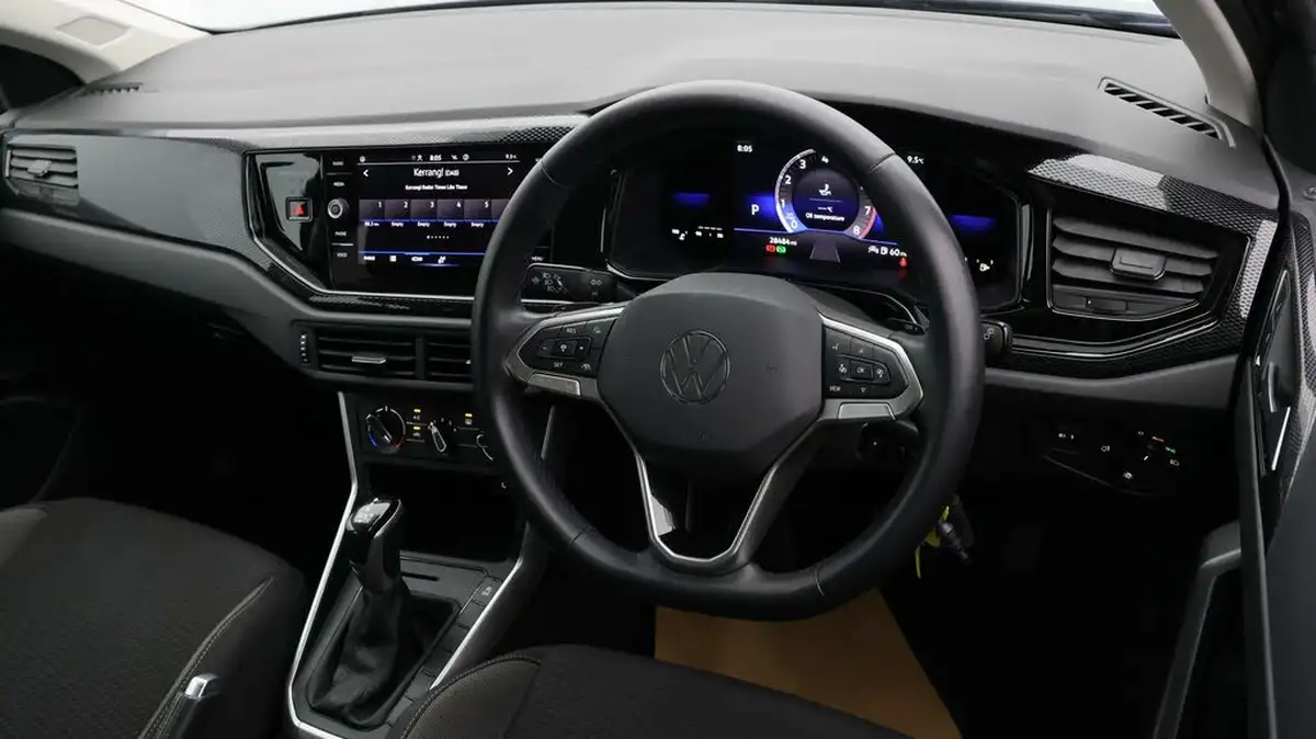 2022-volkswagen-polo-10-tsi-life-dsg-big-8