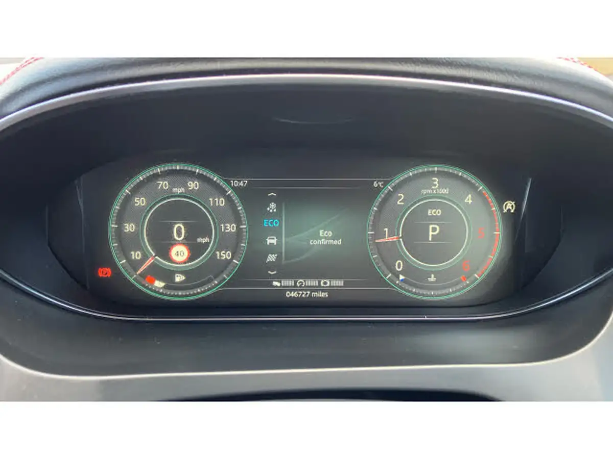 2019-jaguar-e-pace-20-i4d-chequered-flag-180ps-big-30