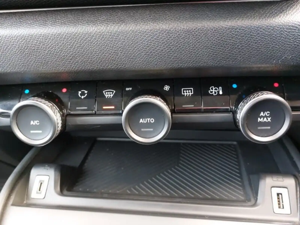 2022-citroen-c4-12-puretech-sense-plus-big-12