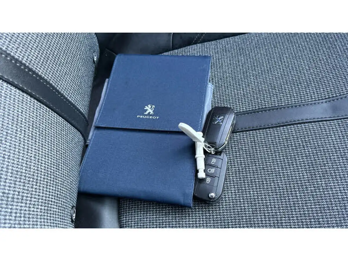 2020-peugeot-3008-suv-15-bluehdi-allure-big-18