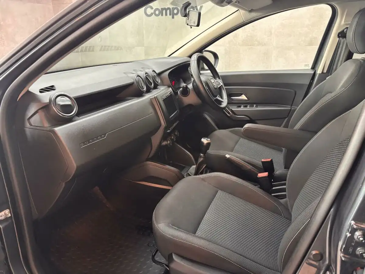 2021-dacia-duster-10-tce-comfort-100bhp-ss-station-wagon-5d-big-14