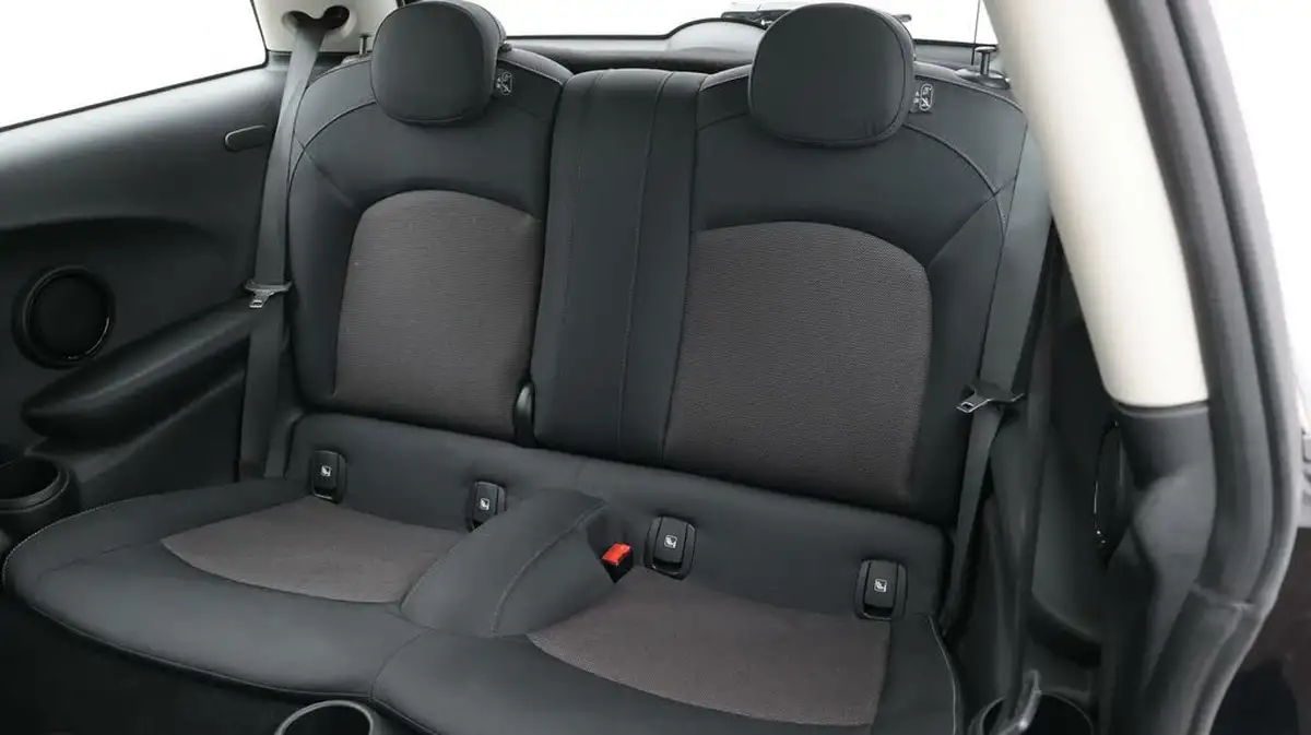 2021-mini-cooper-15-cooper-classic-hatchback-3d-auto-big-16