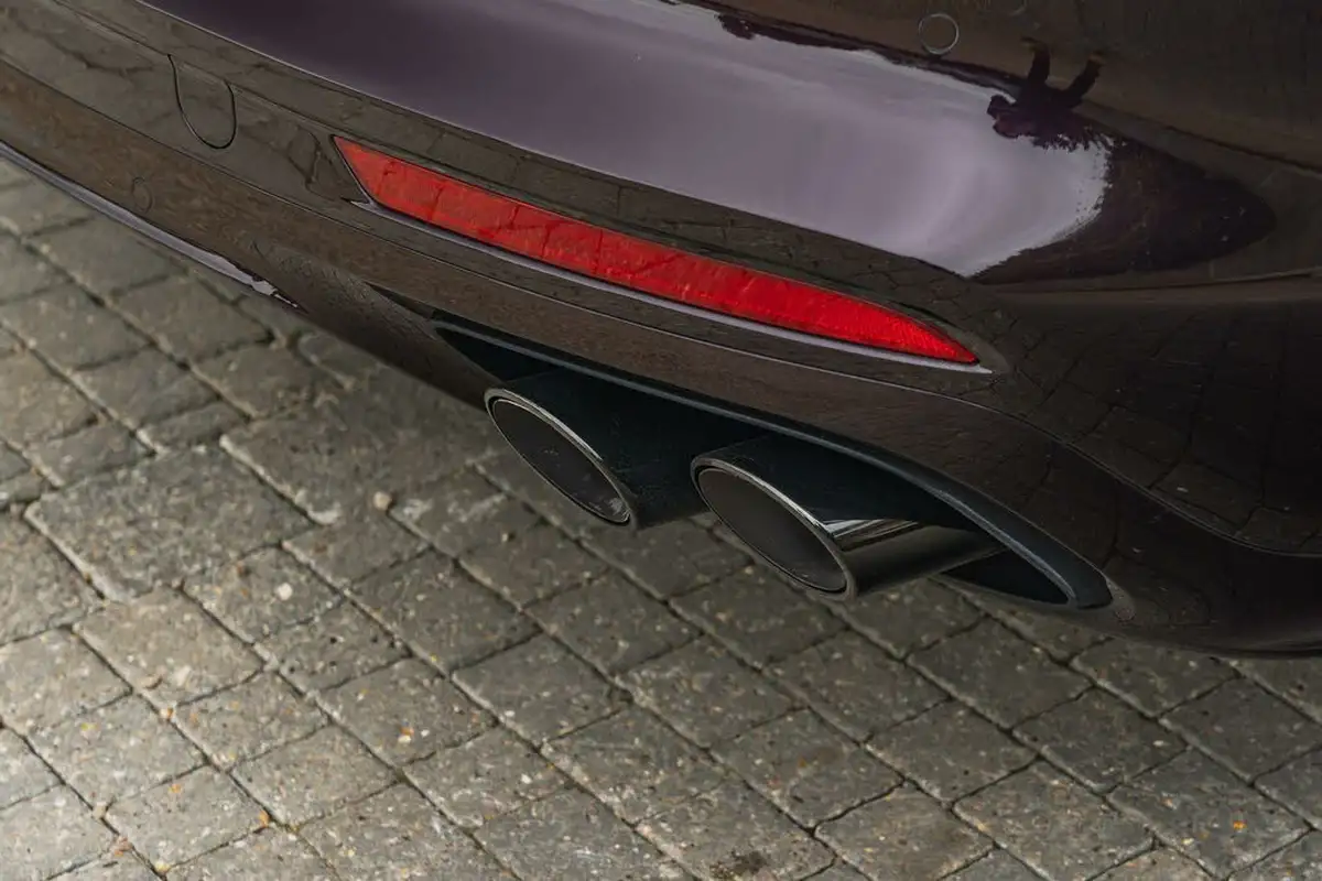 2022-porsche-panamera-30-4-e-hybrid-platinum-edition-sport-turismo-big-17