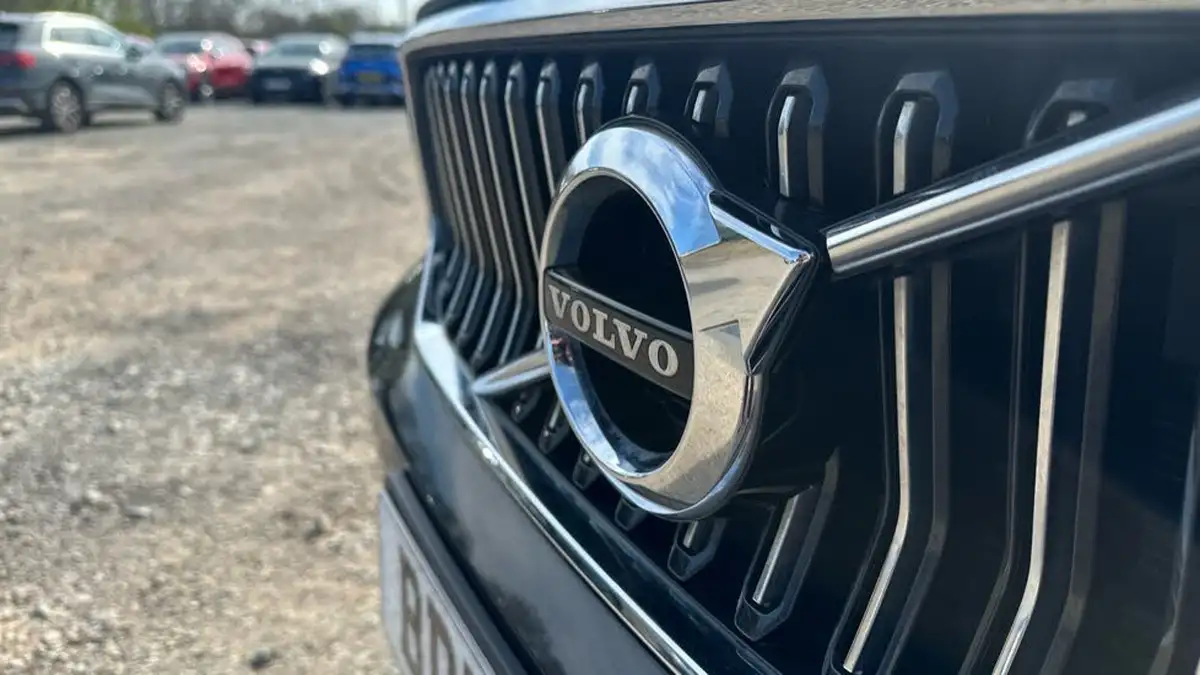 2019-volvo-xc40-20td-d3-inscription-pro-awd-geartronic-big-22