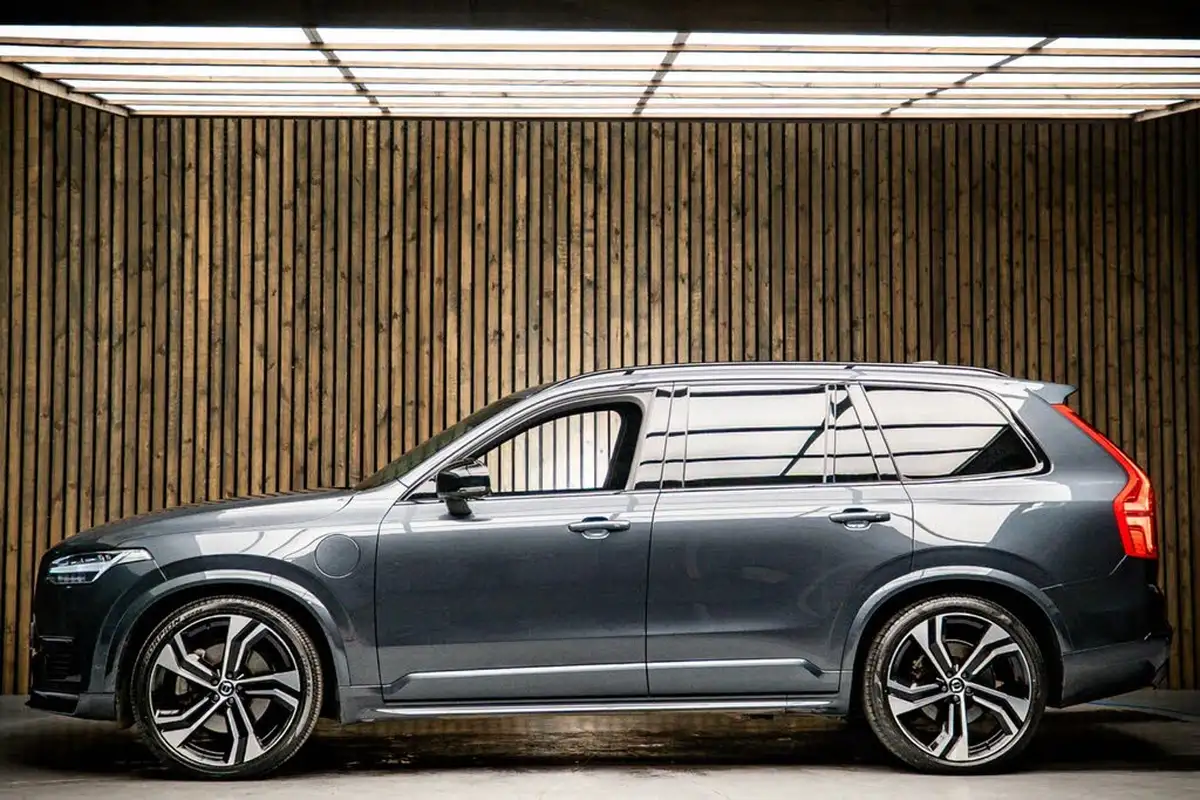 2021-volvo-xc90-20-t8-r-design-pro-455bhp-big-6