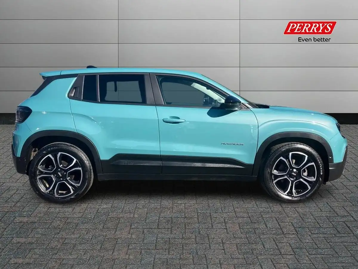 2024-jeep-avenger-e-summit-big-2