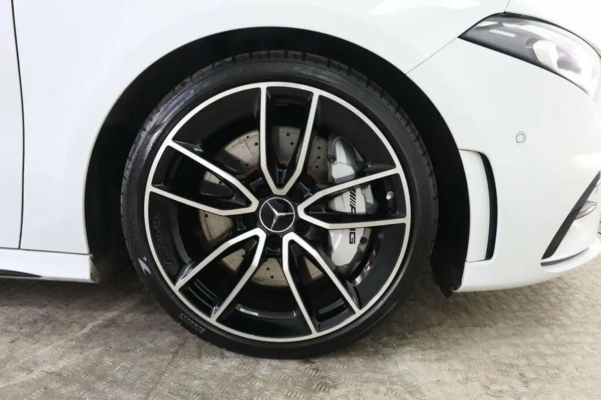2020-mercedes-benz-a-class-20-a35-amg-premium-hatchback-5d-big-25