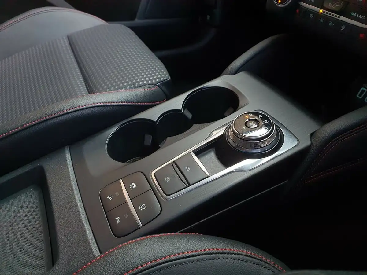 2020-ford-focus-15-st-line-x-estate-auto-big-16