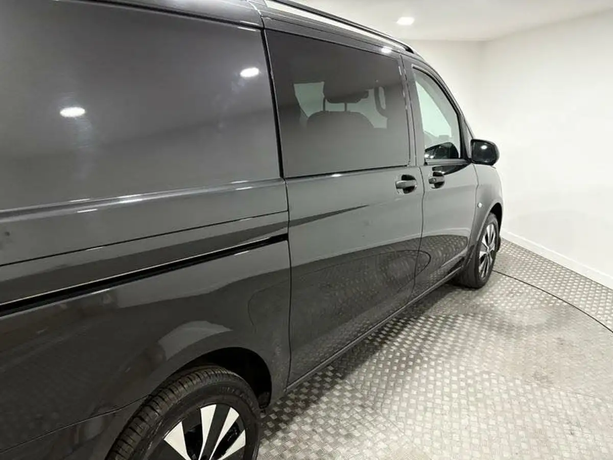 2022-mercedes-benz-vito-big-40