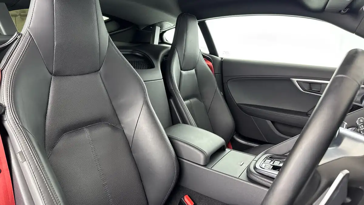 2020-jaguar-f-type-20-i4-r-dynamic-coupe-big-13