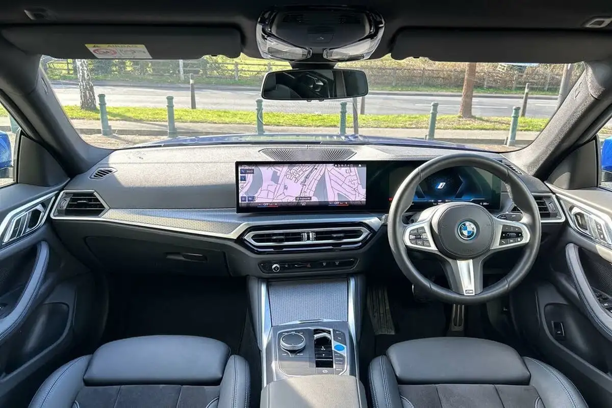 2023-bmw-i4-e-edrive40-m-sport-big-2