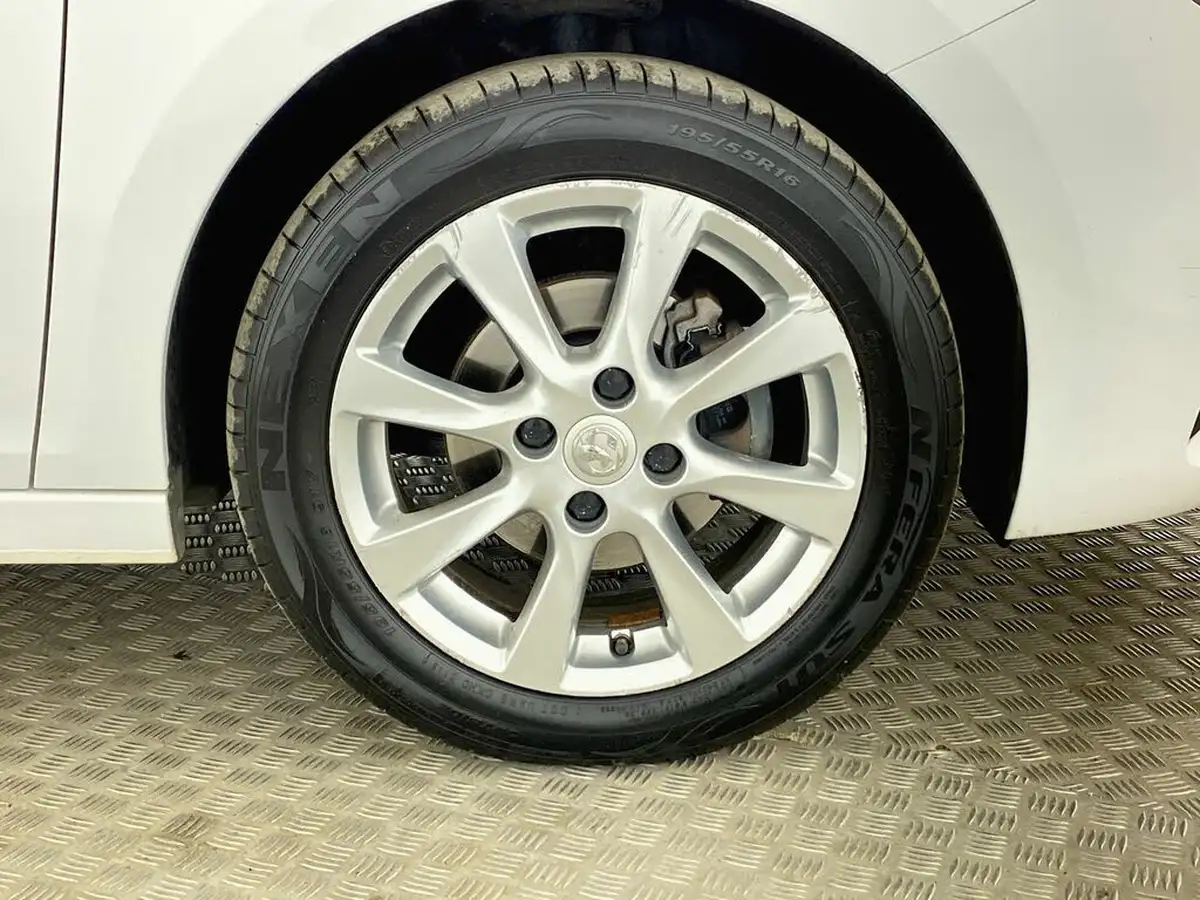 2022-vauxhall-corsa-12i-se-edition-big-8