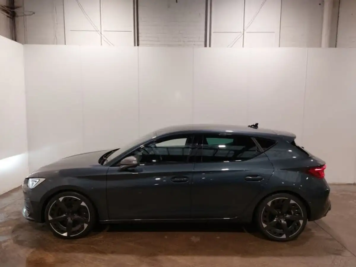 2022-cupra-leon-nf-20-tsi-vz3-300ps-hatchback-big-3