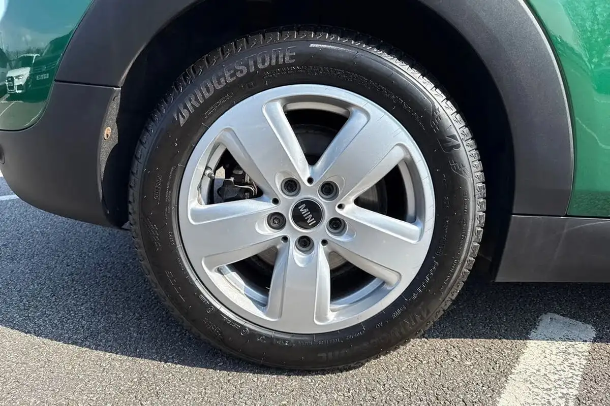 2021-mini-clubman-15-cooper-classic-auto-big-9