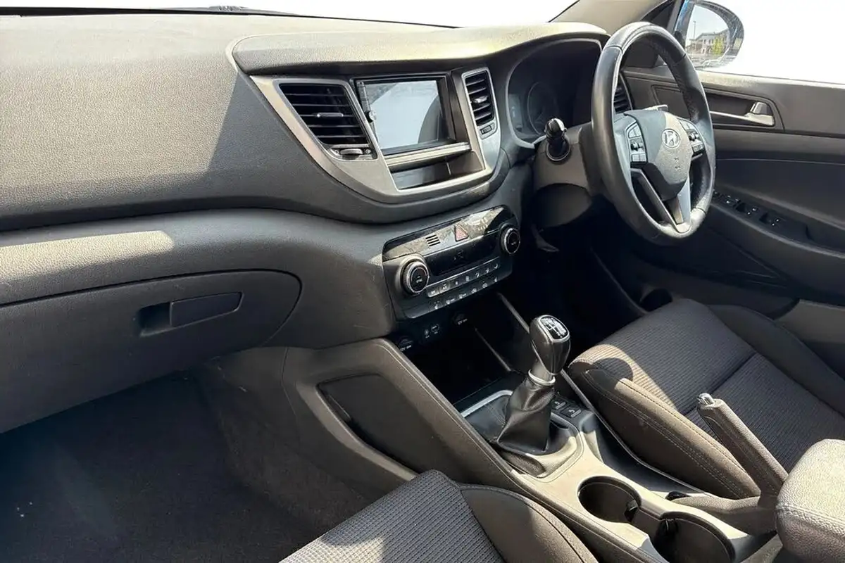 2017-hyundai-tucson-16-gdi-blue-drive-se-big-14