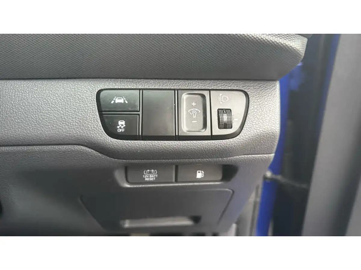 2022-hyundai-ioniq-16-gdi-premium-se-hybrid-big-23