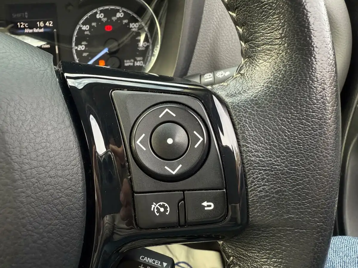2018-toyota-yaris-10-vvt-i-icon-71bhp-big-50