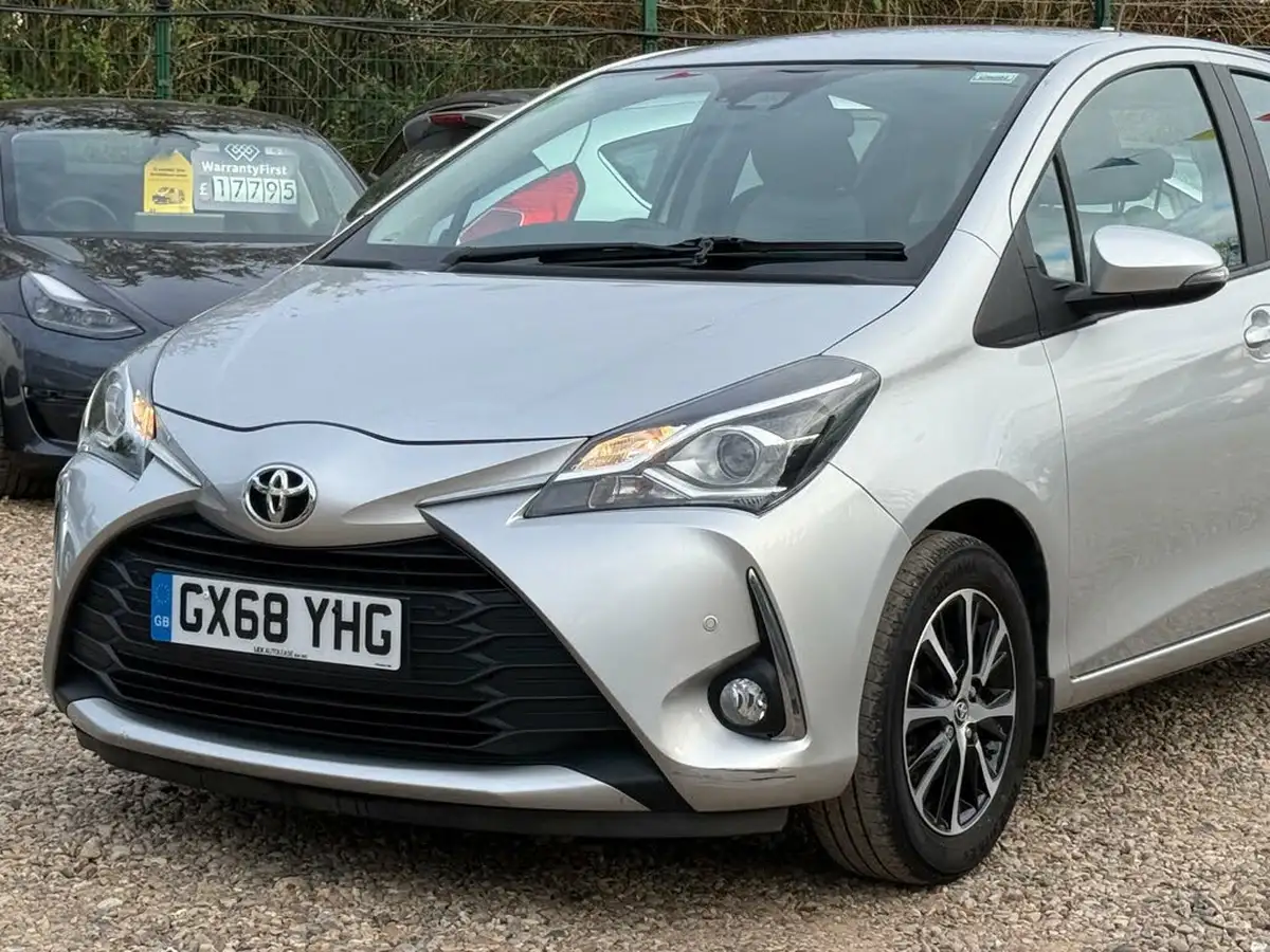 2018-toyota-yaris-10-vvt-i-icon-71bhp-big-26