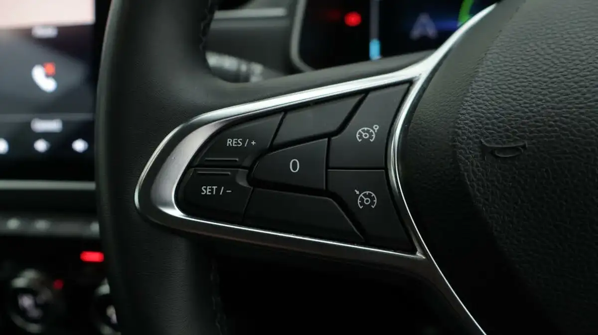 2023-renault-zoe-e-techno-boost-charge-big-25