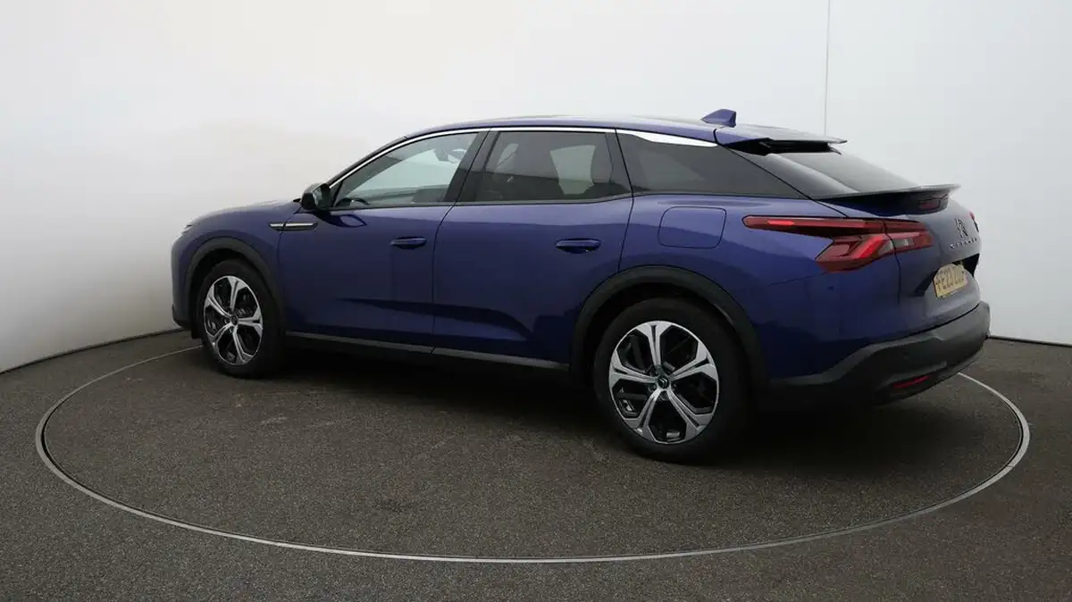 2023-citroen-c5-x-16-puretech-sense-plus-big-29