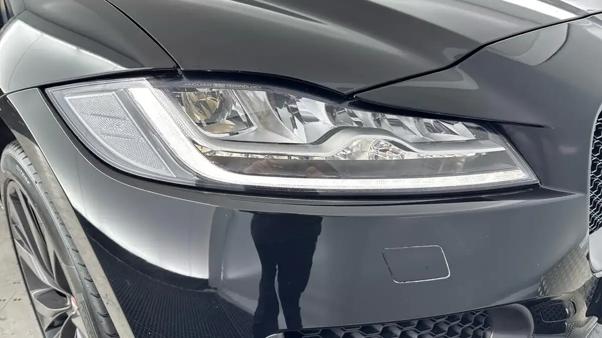2019-jaguar-f-pace-30td-300-sport-big-26
