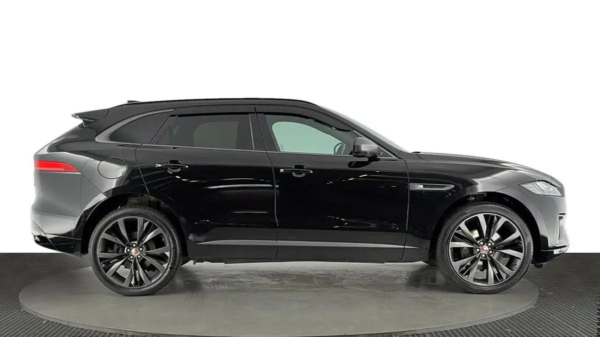 2019-jaguar-f-pace-30td-300-sport-big-2