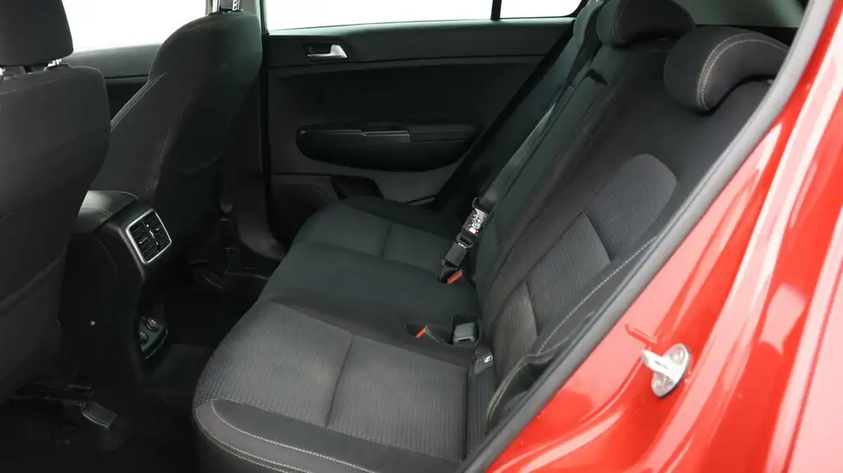 2021-kia-sportage-16-gdi-2-big-15