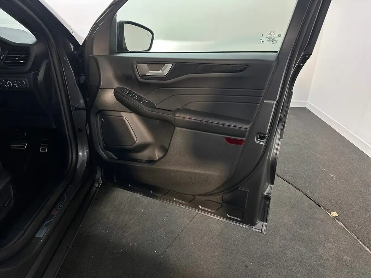 2024-ford-kuga-25t-st-line-x-edition-190ps-fhev-big-34