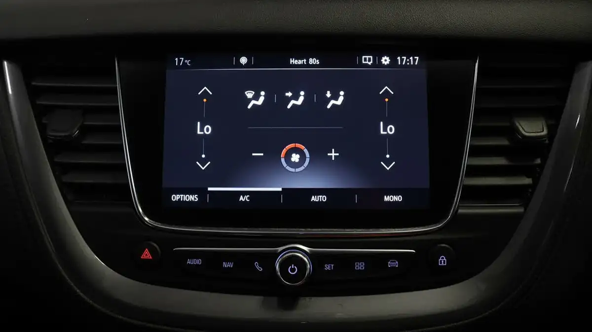 2020-vauxhall-grandland-x-12-business-edition-nav-big-11