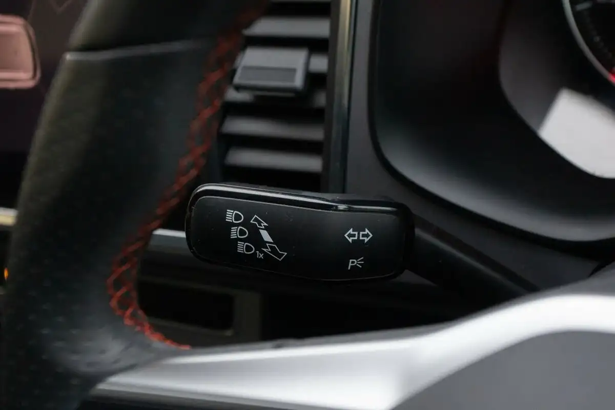 2021-seat-ateca-15-tsi-evo-fr-big-18