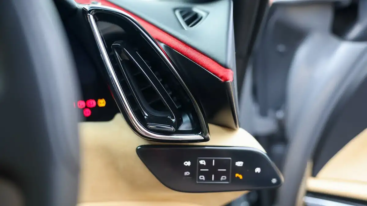 2022-ferrari-roma-38t-v8-f1-dct-ss-620ps-coupe-big-41