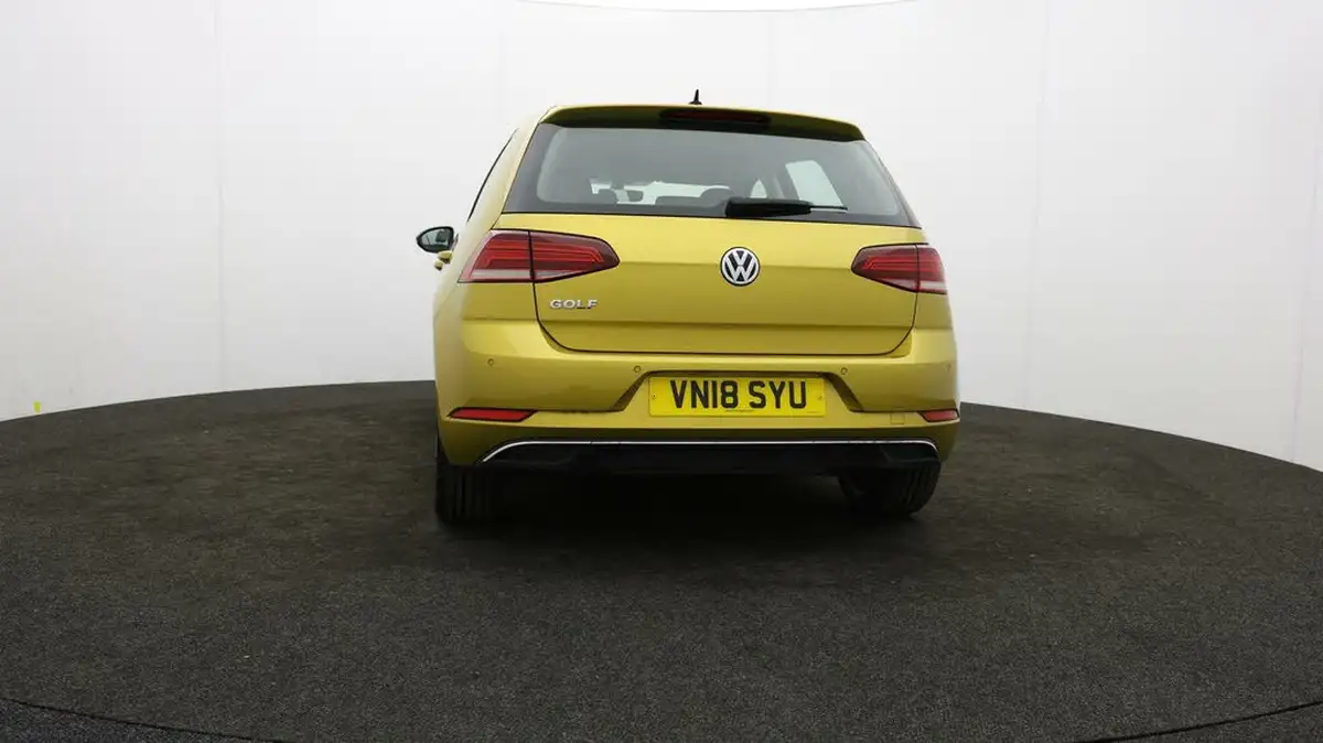 2018-volkswagen-golf-20tdi-se-nav-bmtss-hatchback-5d-dsg-big-34