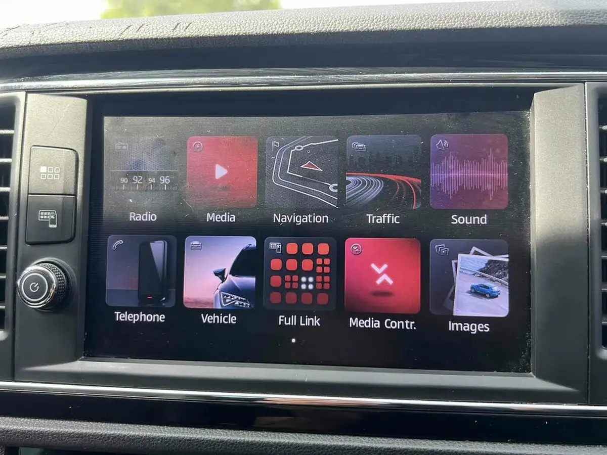 2020-seat-leon-20tdi-fr-hatchback-big-28