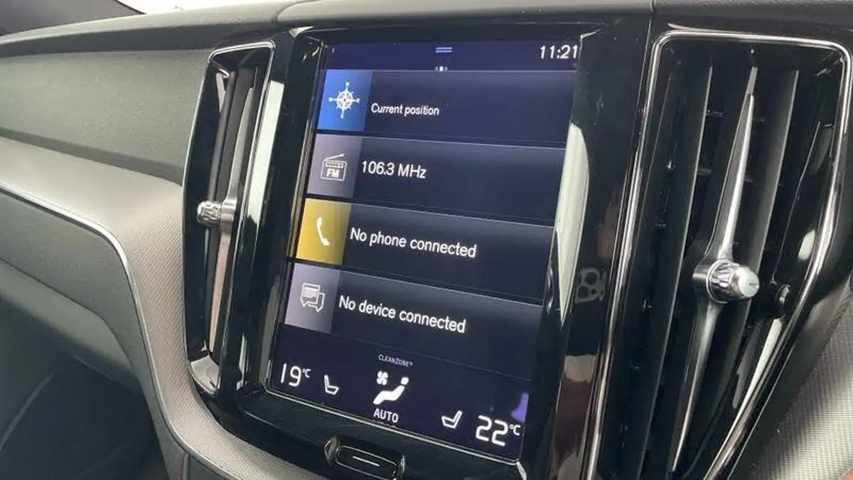 2021-volvo-xc60-20td-b4-r-design-awd-big-17