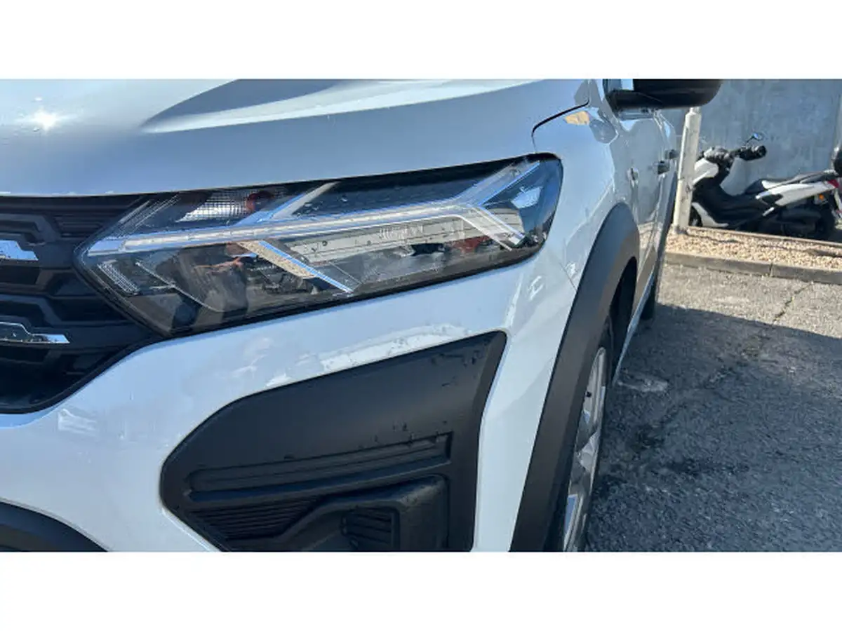 2021-dacia-sandero-stepway-10-tce-essential-90bhp-big-7