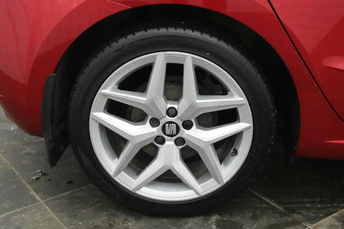 2018-seat-ibiza-10-tsi-fr-95ps-big-10