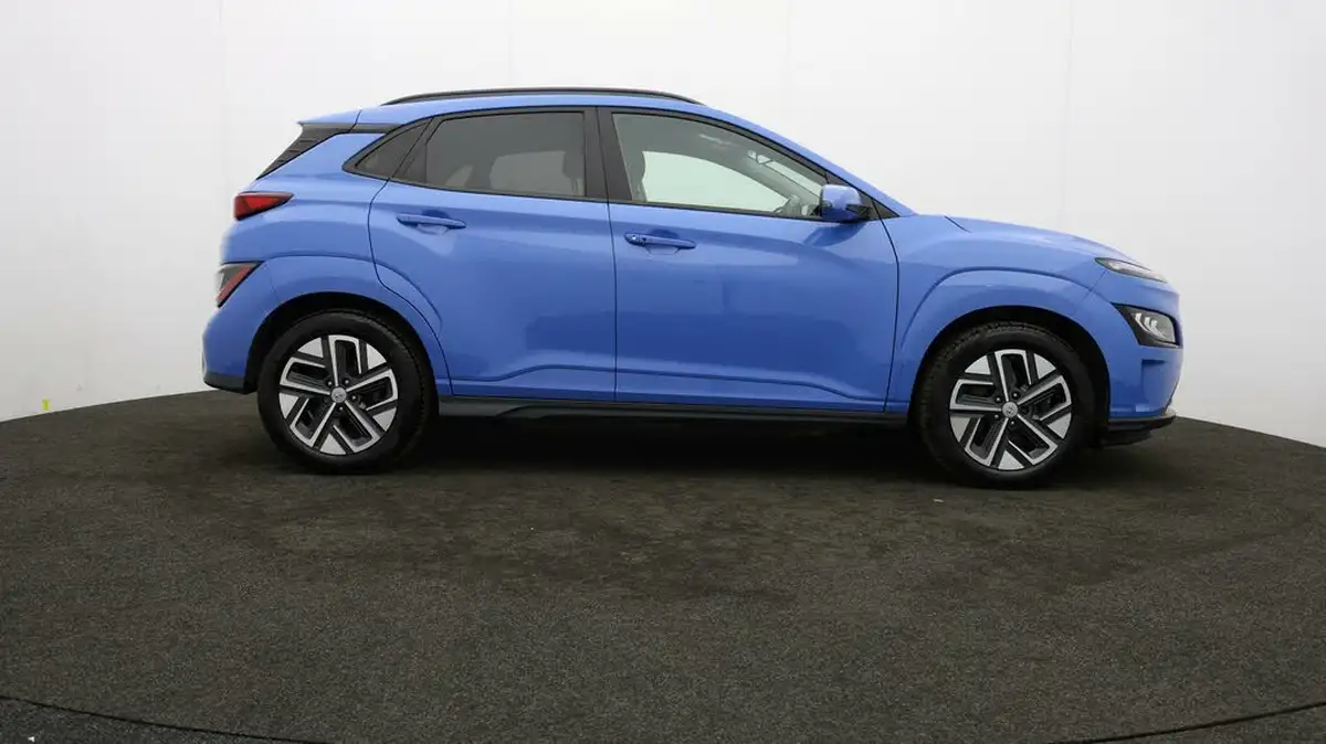 2022-hyundai-kona-e-premium-204ps-64kwh-7kw-obc-big-7