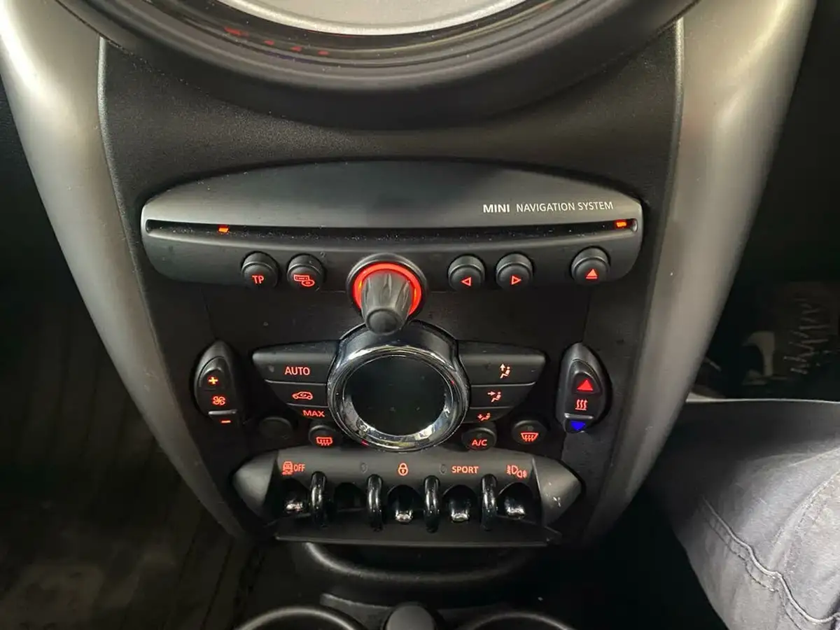 2013-mini-countryman-16-cooper-122bhp-auto-big-25