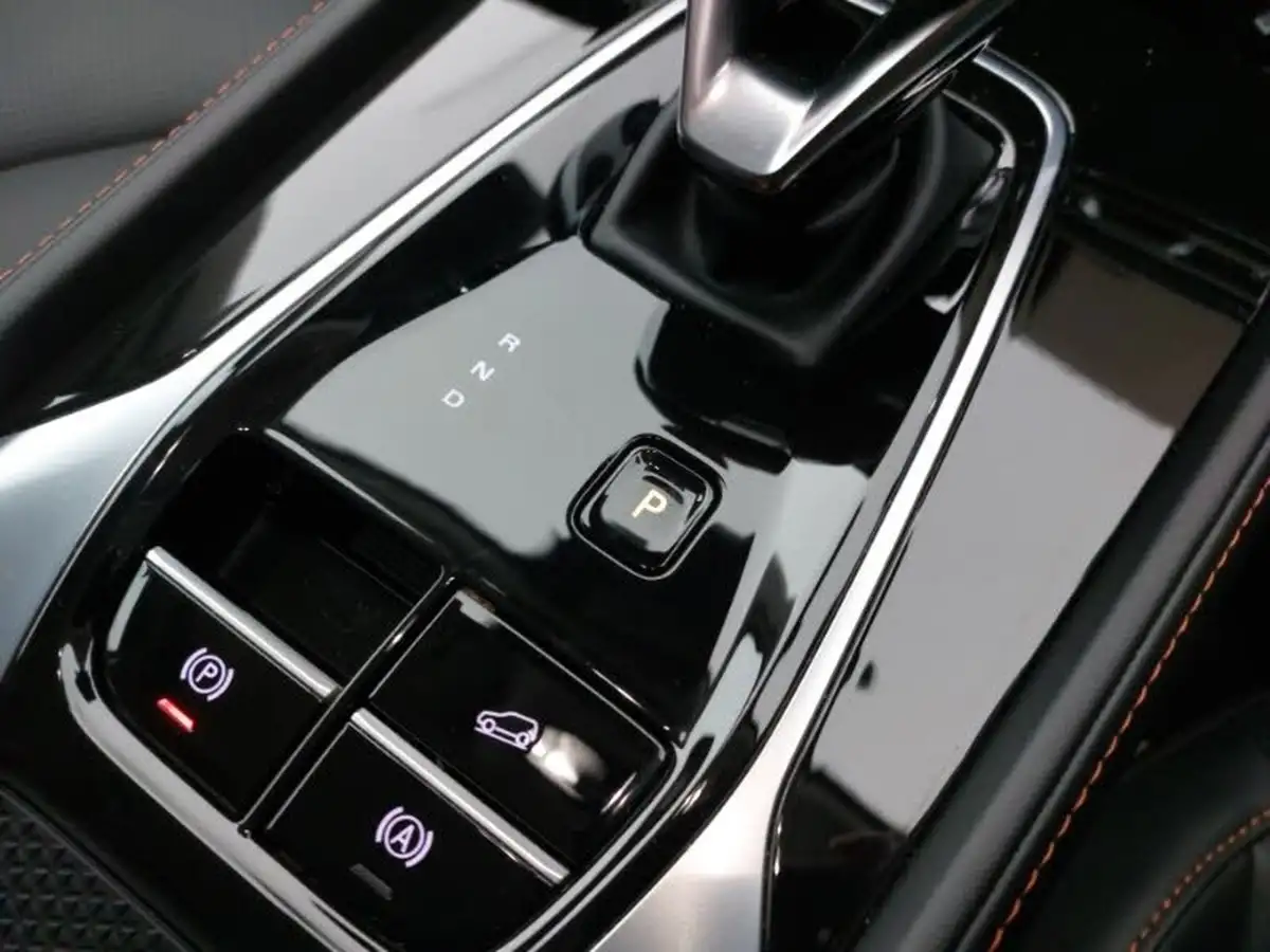2024-mg-hs-15t-gdi-trophy-273ps-plug-in-hybrid-1496cc-auto-big-16
