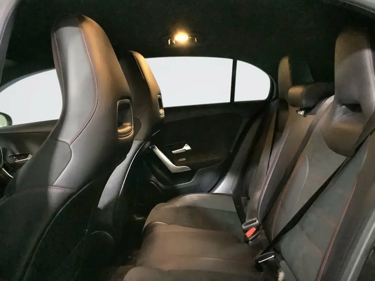 2020-mercedes-benz-a-class-15d-a180d-amg-line-hatchback-5d-7g-dct-big-11