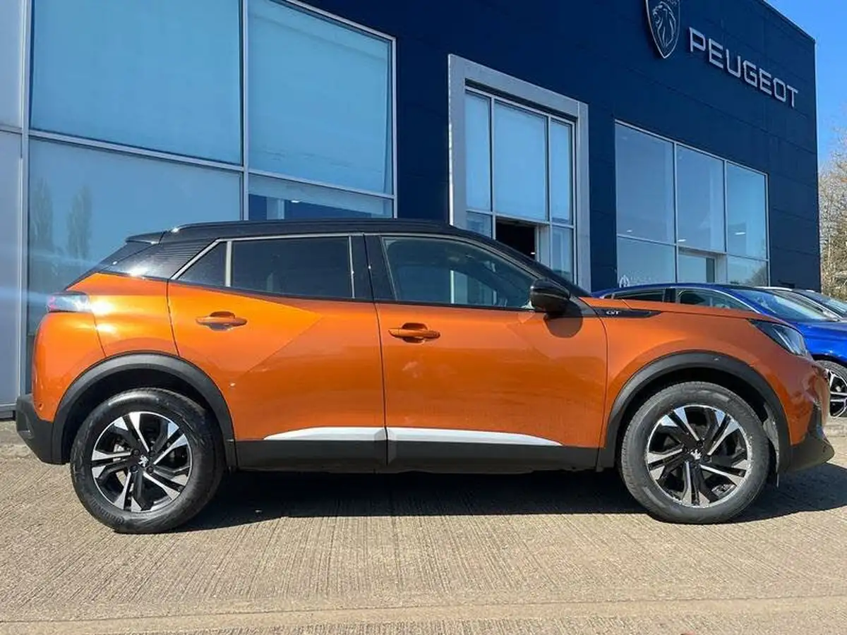 2022-peugeot-2008-suv-12-puretech-gt-eat8-big-1