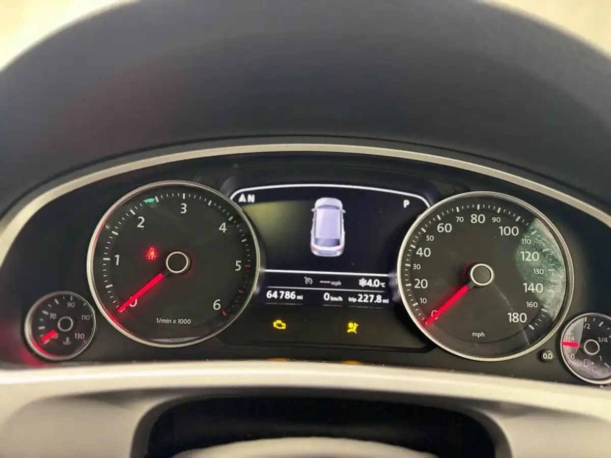 2017-volkswagen-touareg-30tdi-r-line-plus-204ps-bmtss-2970cc-big-10