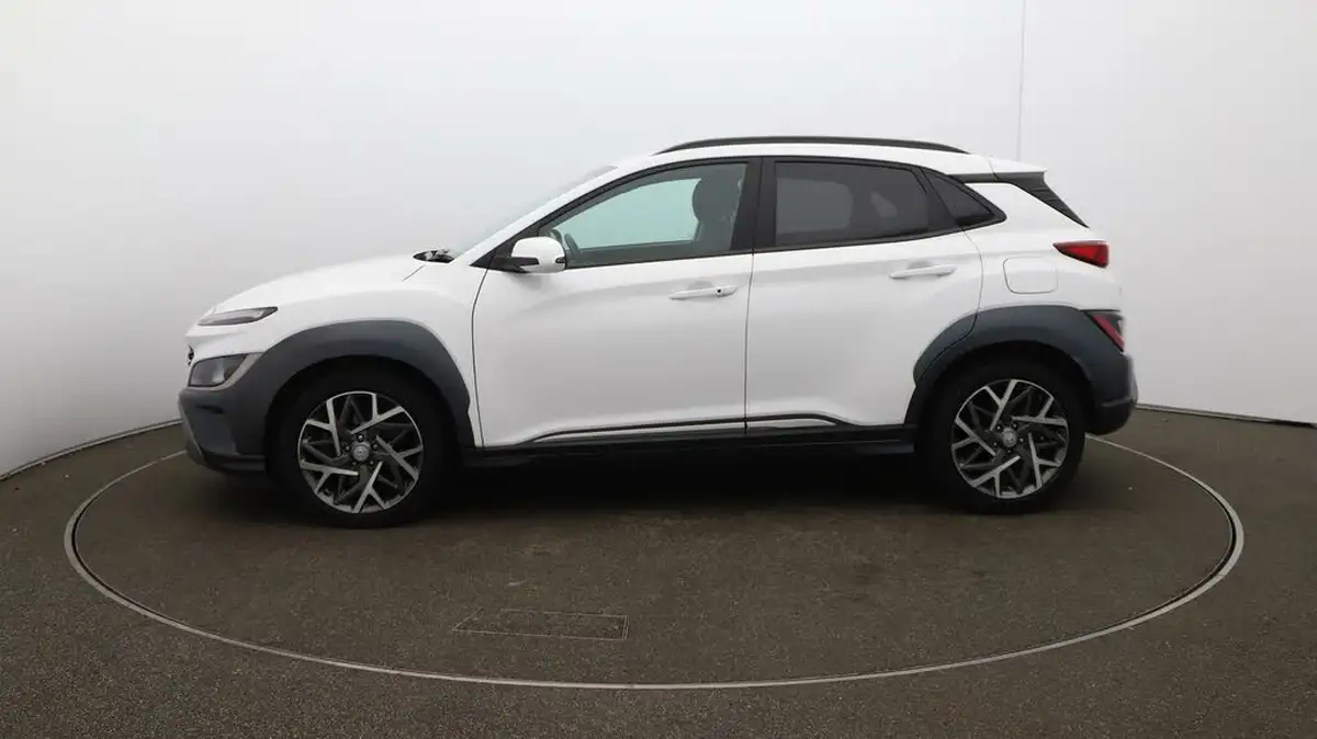 2022-hyundai-kona-16-gdi-premium-big-4